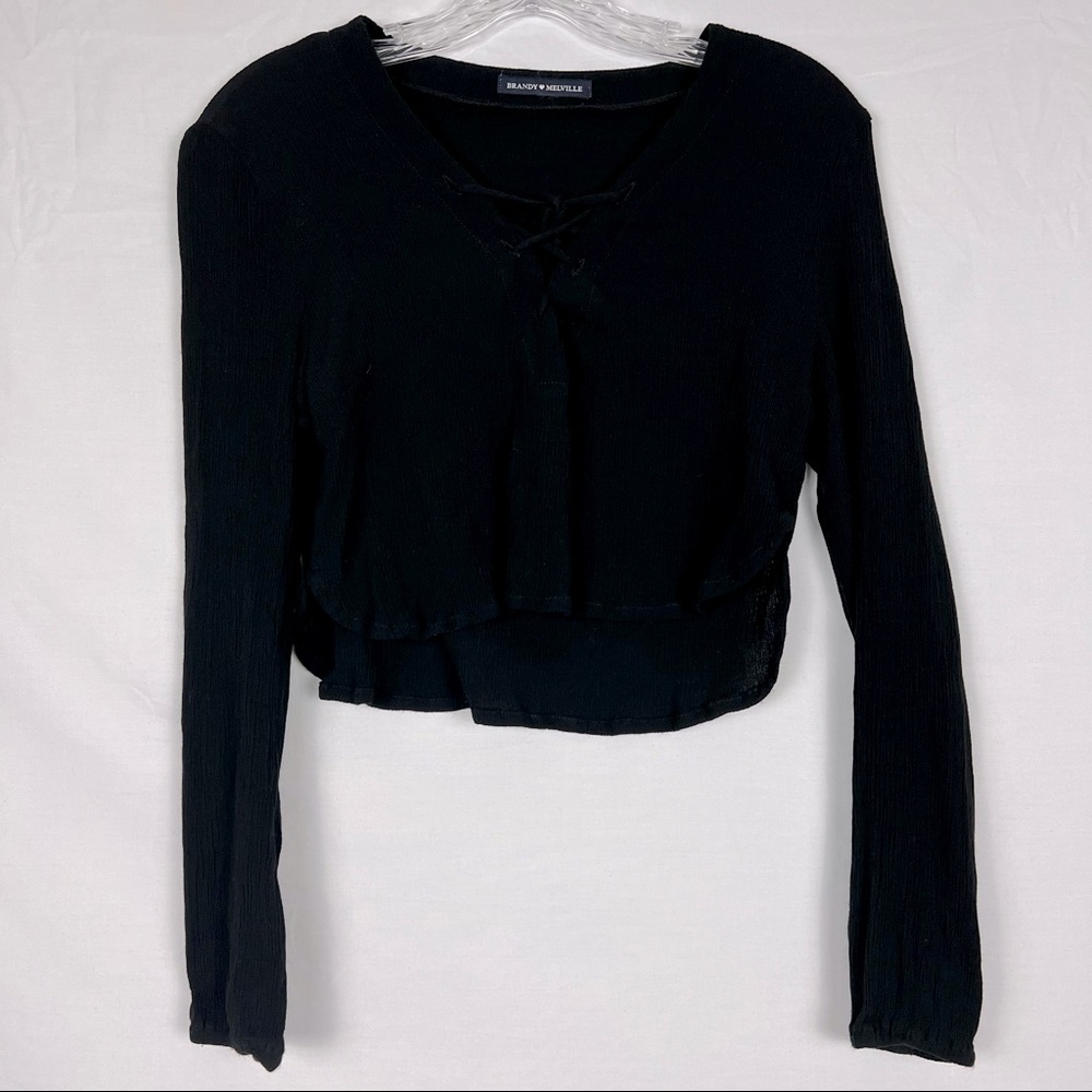 BRANDY MELVILLE • Black Long Sleeve Criss Cross Front Crop Top OS